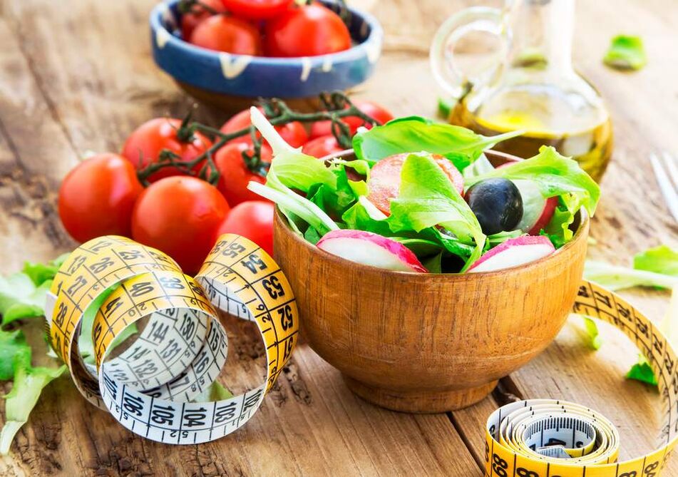When losing weight at home, it is helpful to include fresh vegetables in your diet